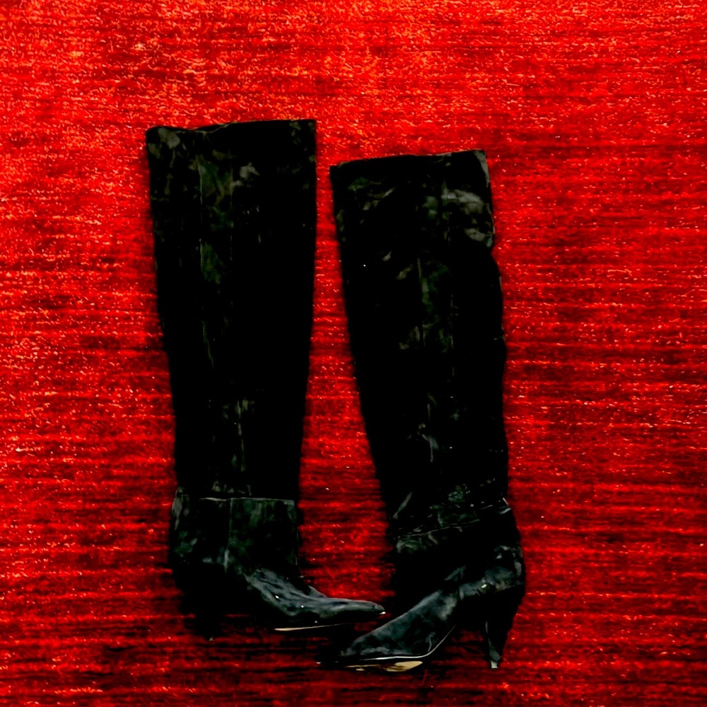 Yves Saint Laurent suede boots. Thigh high. Size US 8